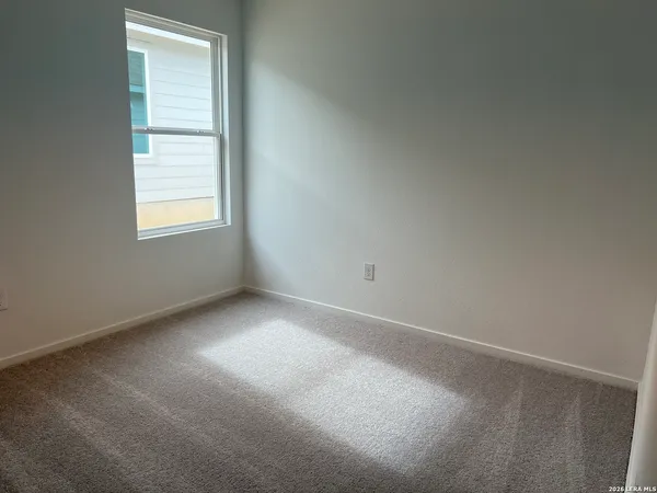 $2,200 | 523 Layne Overlook, San Antonio, TX 78253