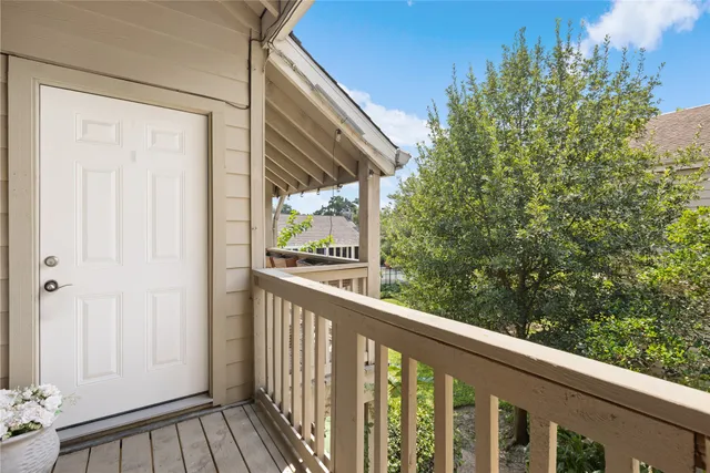 $170,000 | 2100 Tanglewilde Street, Unit 378, Houston, TX 77063