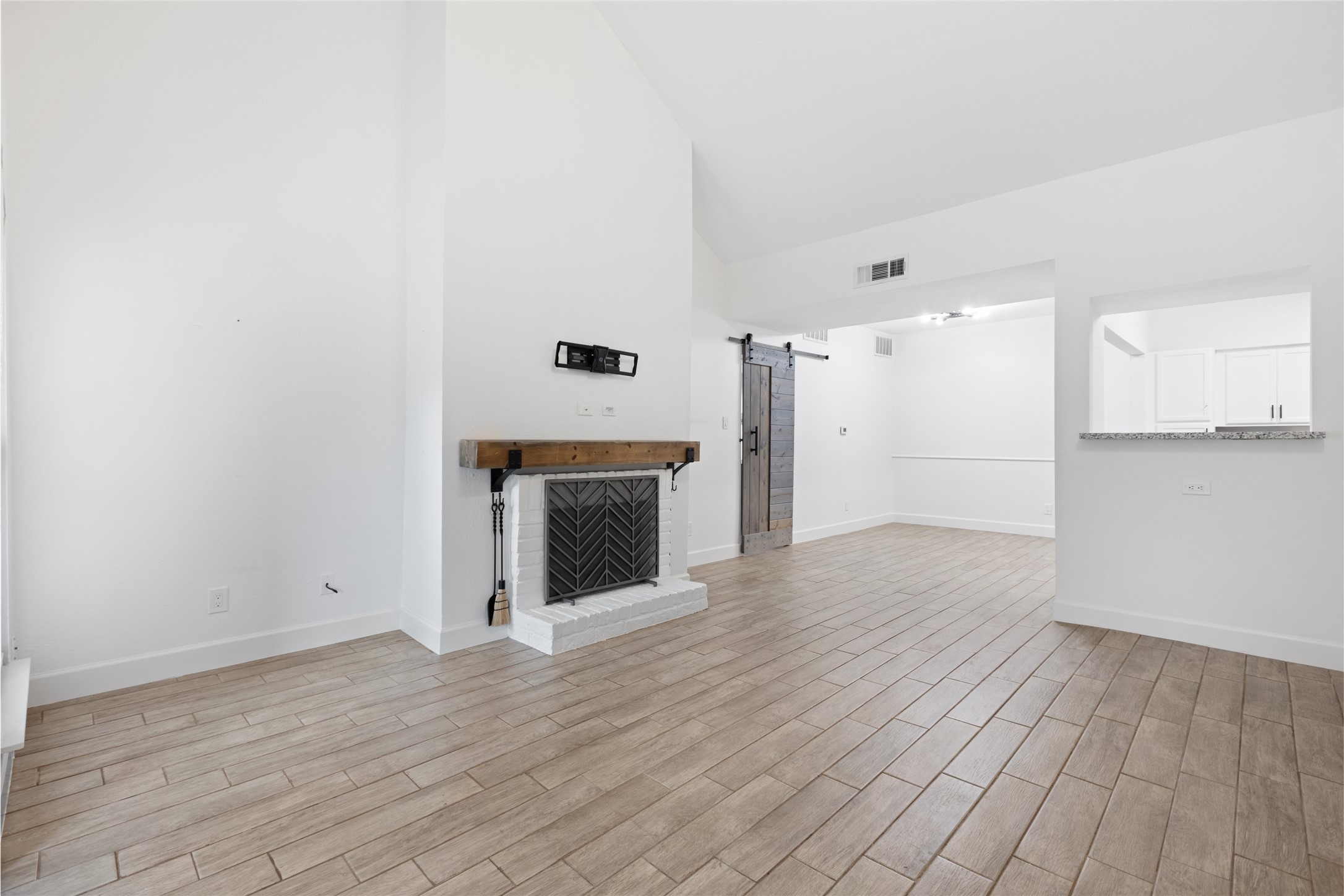 2100 Tanglewilde Street, Unit 378 Houston, TX 77063 - Photo 4 of 25 Open layout perfection. Dance floor? Home yoga studio? Cat runway? The possibilities are endless.