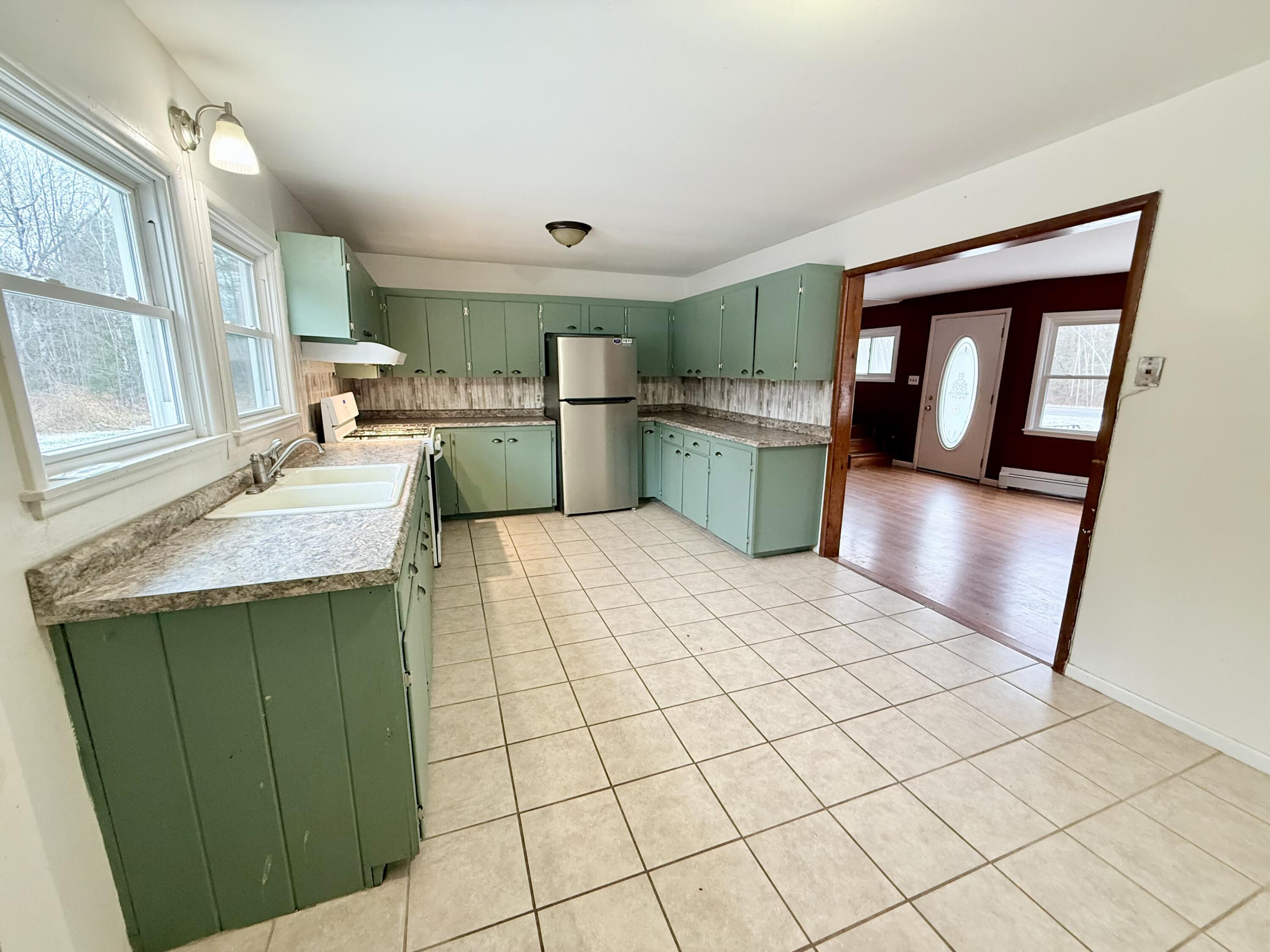 328 Salmon River Road Plattsburgh, NY 12901 - Photo 2 of 16 Gallery Image 2