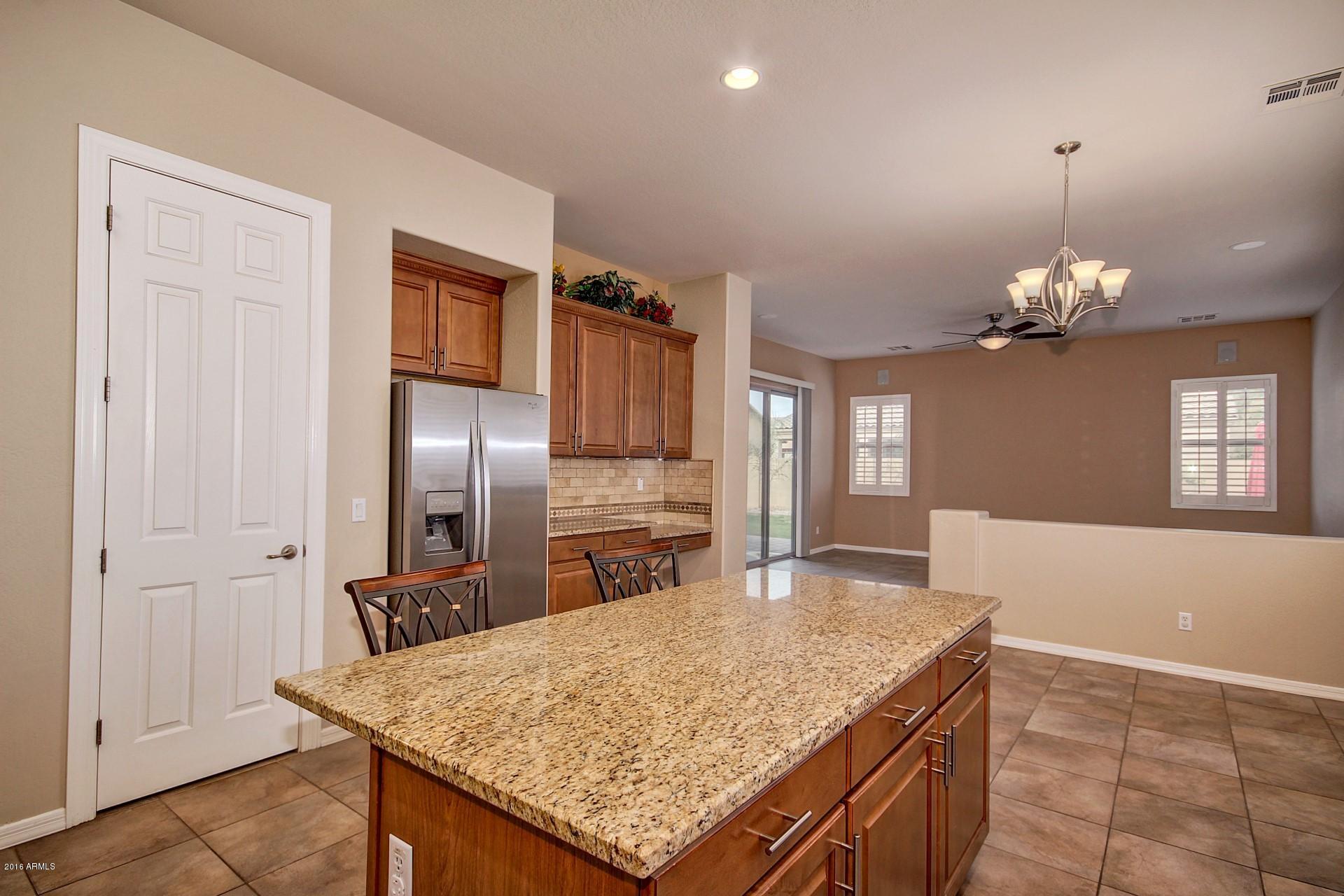 1318 East Baranca Road Gilbert, AZ 85297 - Photo 11 of 46 Kitchen 5