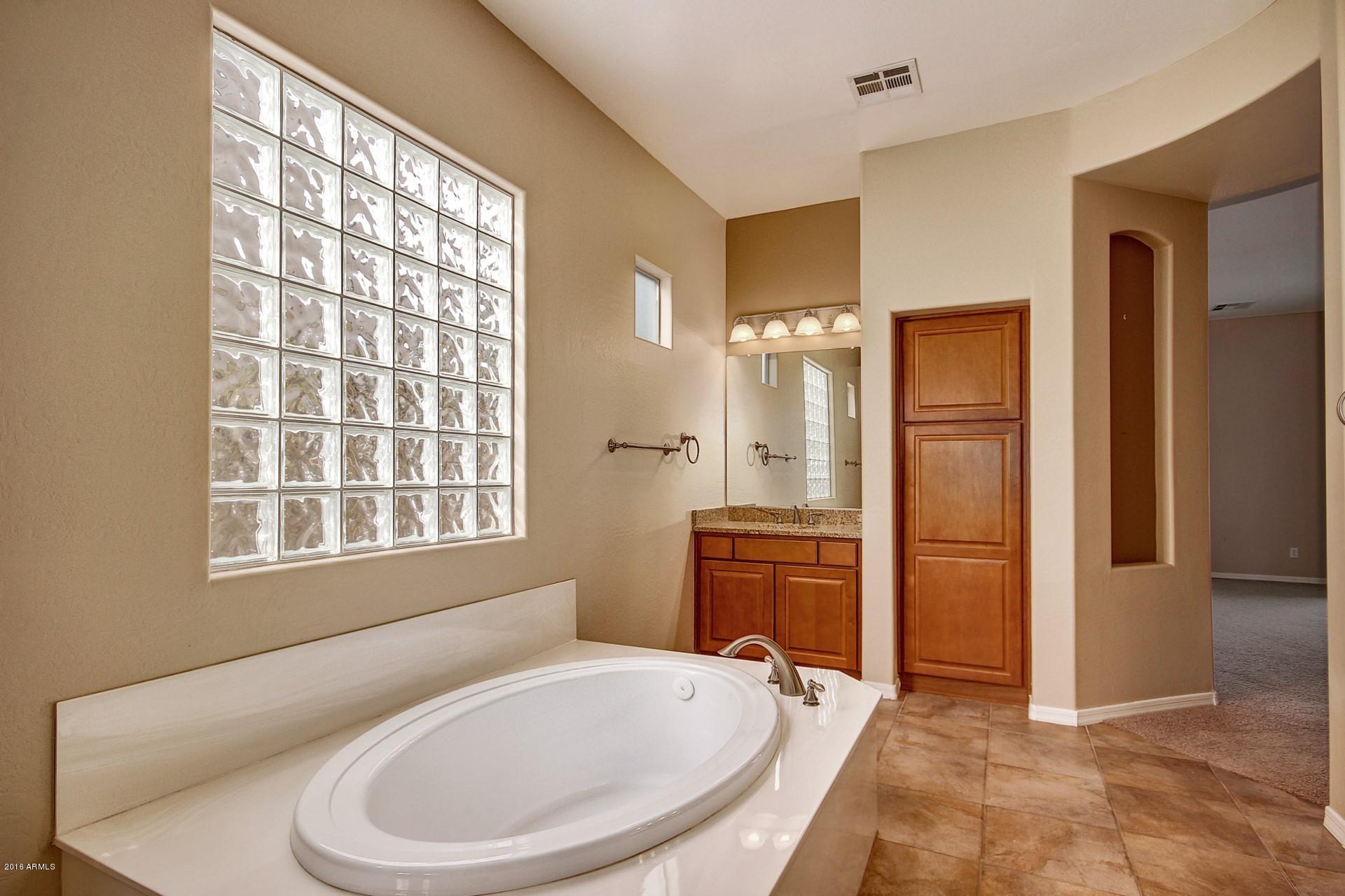 1318 East Baranca Road Gilbert, AZ 85297 - Photo 31 of 46 Master Bath 2