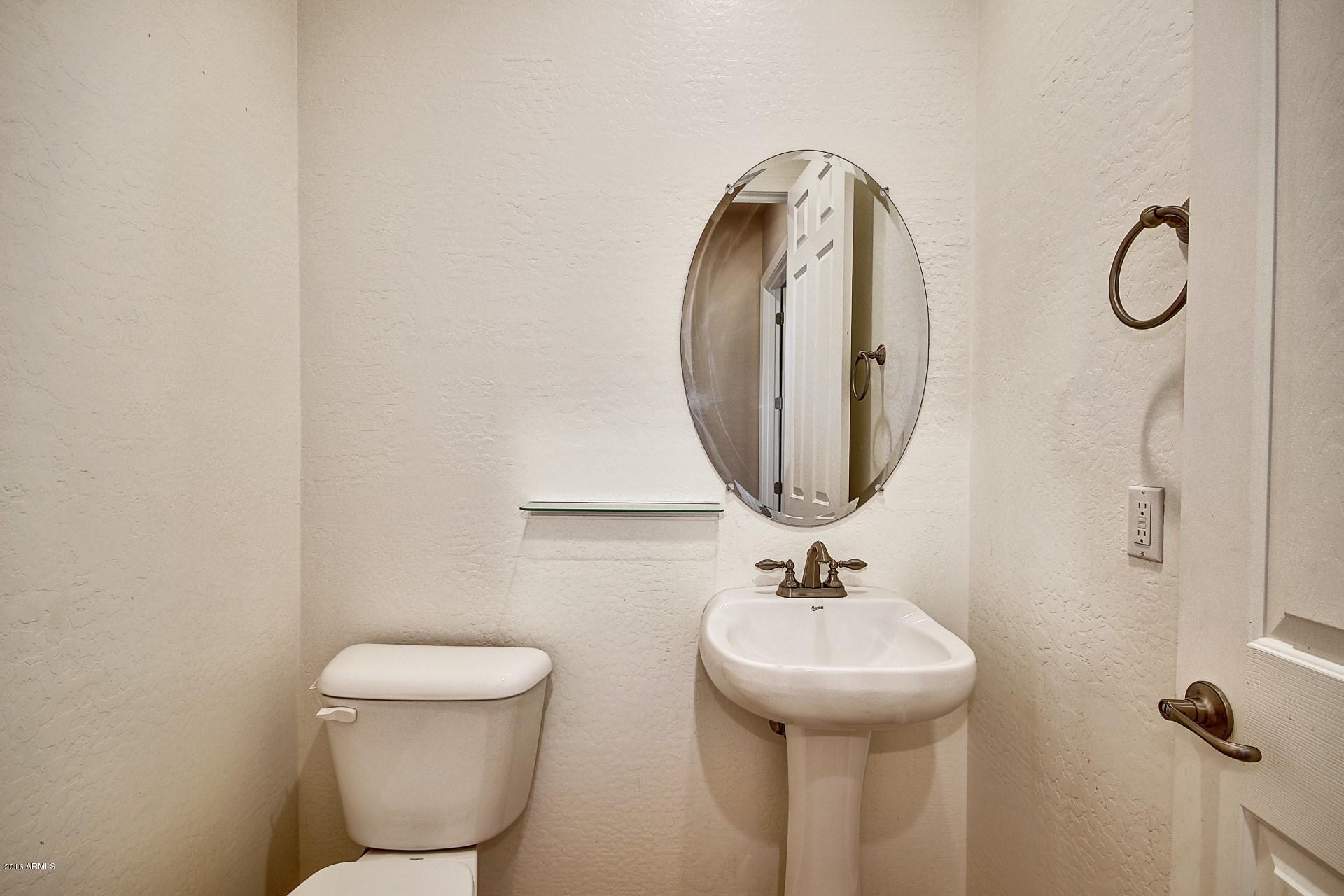 1318 East Baranca Road Gilbert, AZ 85297 - Photo 40 of 46 Powder Room