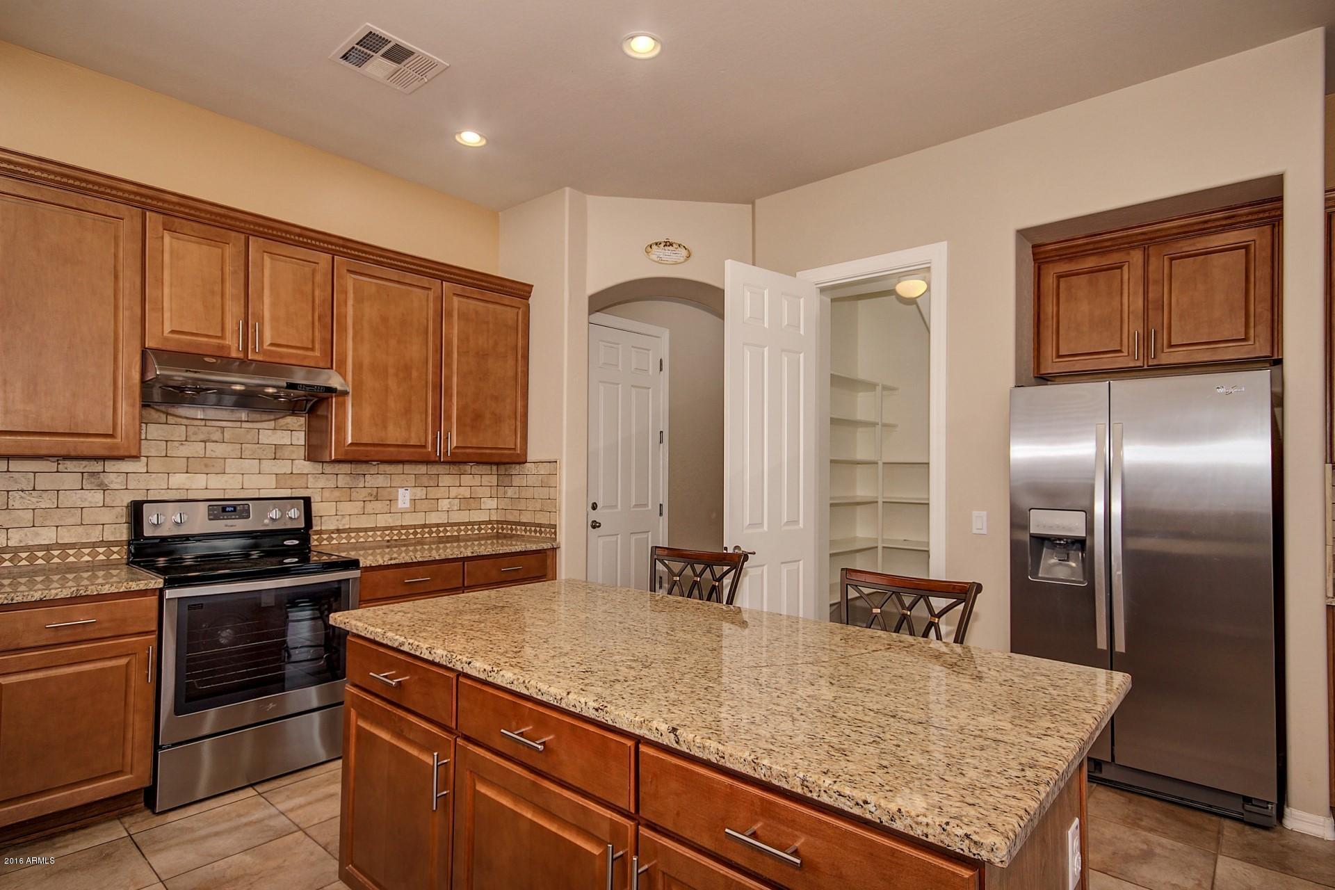 1318 East Baranca Road Gilbert, AZ 85297 - Photo 9 of 46 Kitchen 3