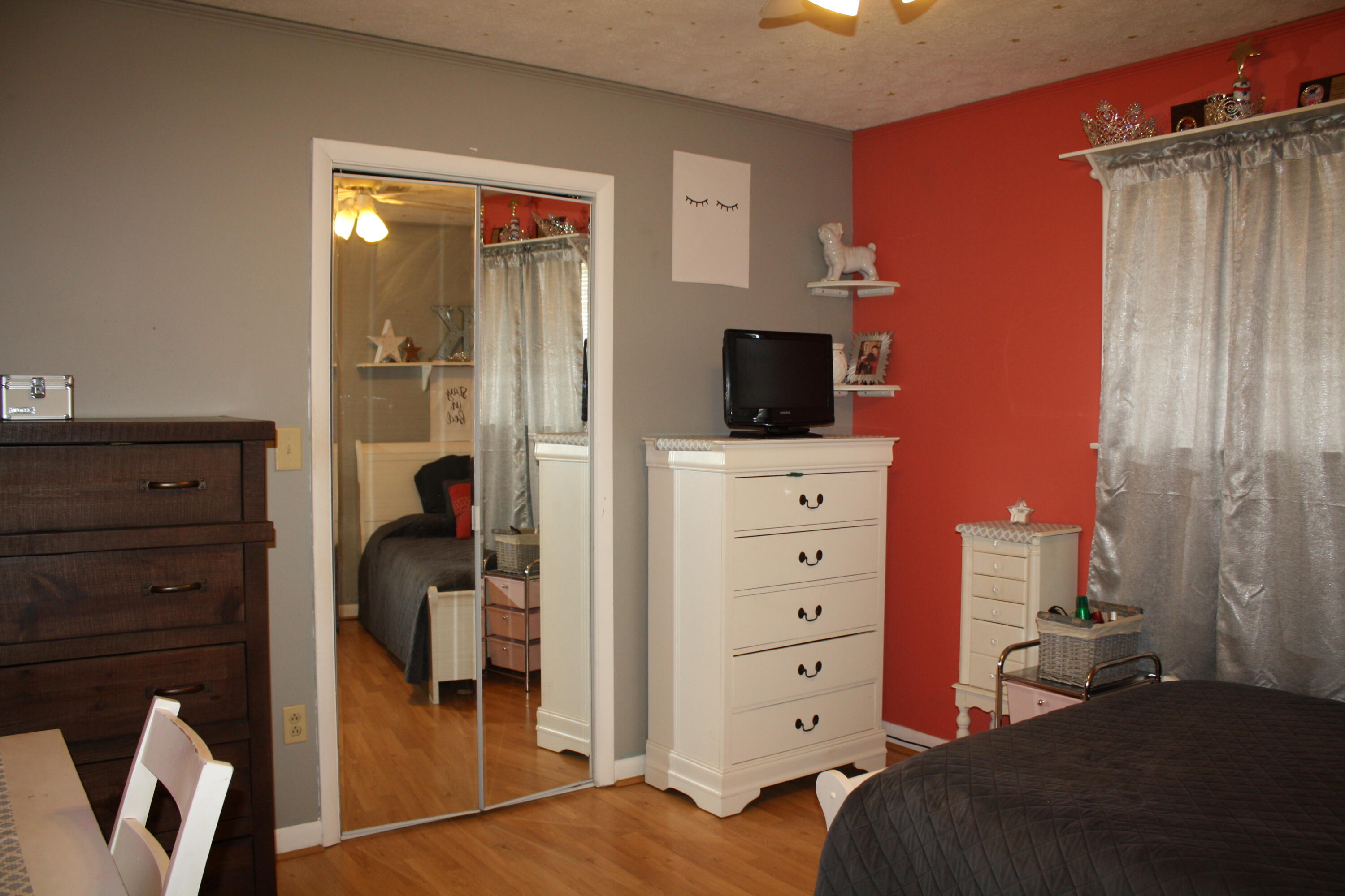 62 Howards Branch Road Hinton, WV 25951 - Photo 26 of 53 Second Bedroom