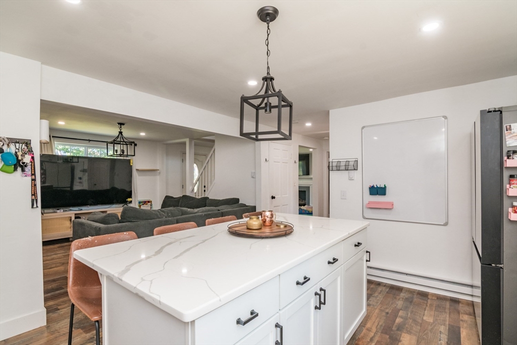 379 Roosevelt Avenue Springfield, MA 01118 - Photo 10 of 32