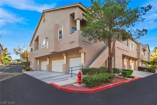 $1,600 | 2001 Jade Creek Street, Unit 202, Las Vegas, NV 89117