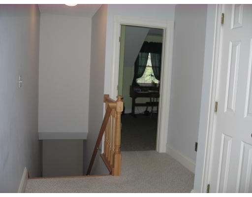 169 Main Street, Unit 3 West Springfield, MA 01089 - Photo 13 of 15 Gallery Image 13