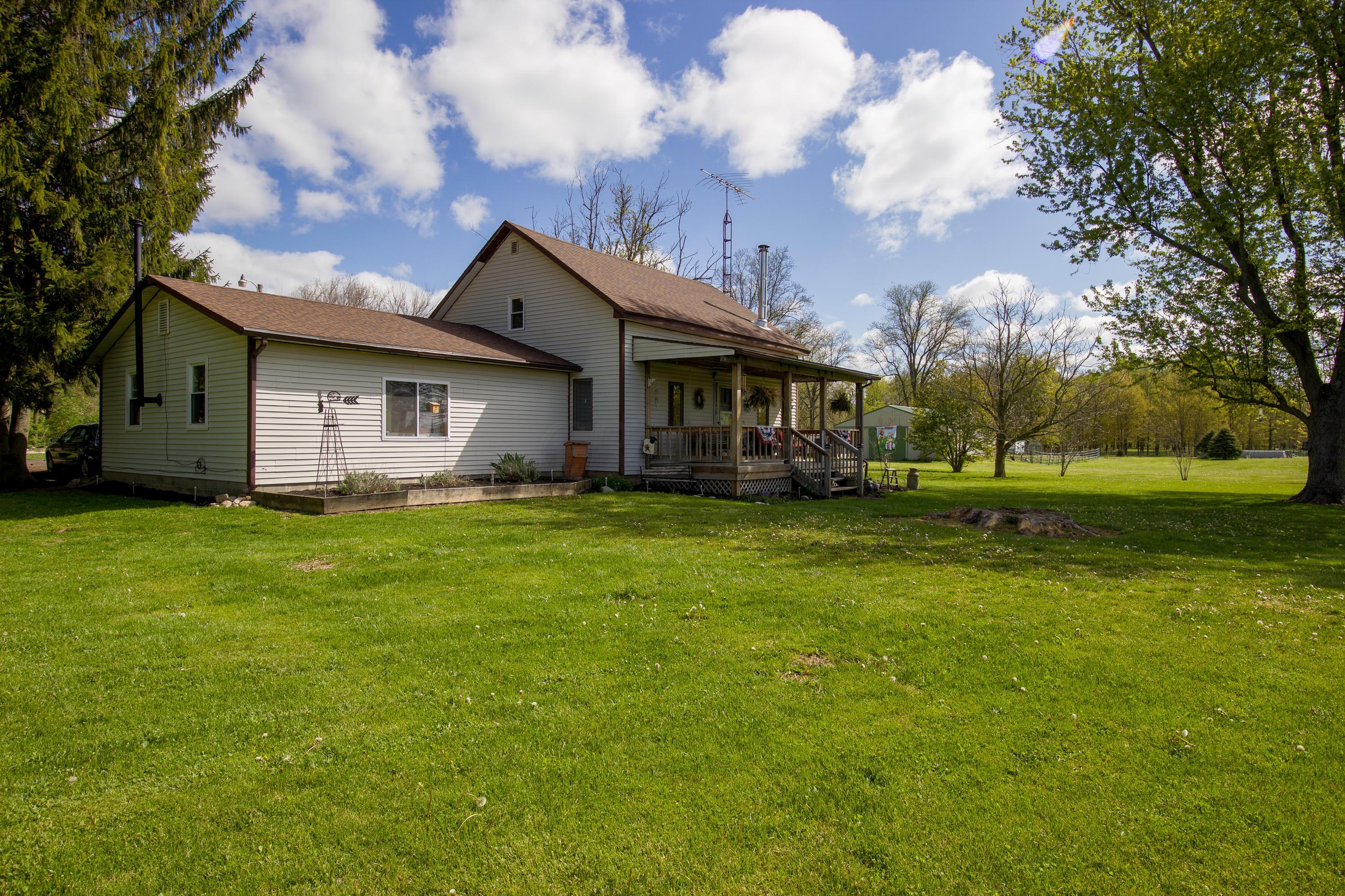 6554 Black Road Cable, OH 43009 - Photo 3 of 39