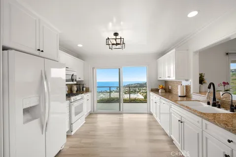 $17,000 | 1651 Thurston Drive, Laguna Beach, CA 92651