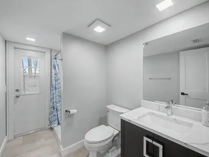 $450,000 | 5385 Eagle Lake Drive, Palm Beach Gardens, FL 33418