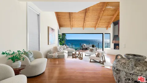 $10,850,000 | 24680 Malibu Road, Malibu, CA 90265