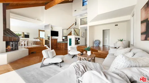 $10,850,000 | 24680 Malibu Road, Malibu, CA 90265