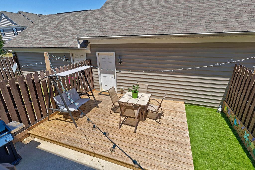 6238 Needletail Road Columbus, OH 43230 - Photo 20 of 24 Exterior Back