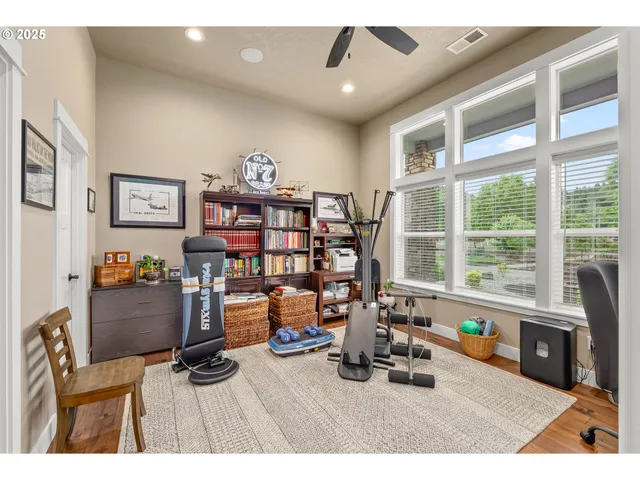 $1,179,900 | 121 Wild Goose Lane, Roseburg, OR 97470