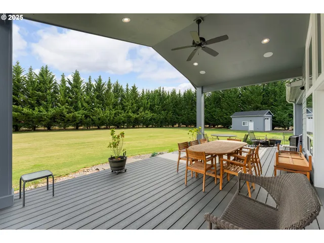 $1,179,900 | 121 Wild Goose Lane, Roseburg, OR 97470