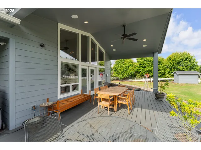 $1,179,900 | 121 Wild Goose Lane, Roseburg, OR 97470