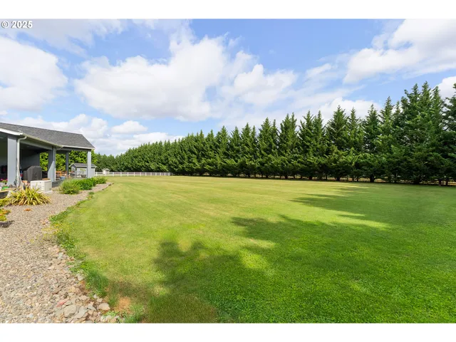 $1,179,900 | 121 Wild Goose Lane, Roseburg, OR 97470