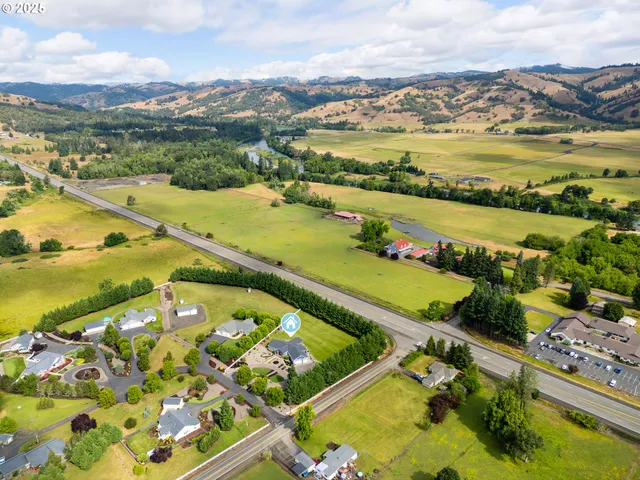 $1,179,900 | 121 Wild Goose Lane, Roseburg, OR 97470