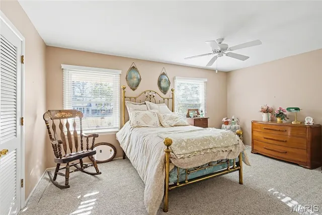 $289,900 | 945 Warwick Lane, Ballwin, MO 63011