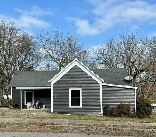 $175,000 | 400 South 4th Street, Bonham, TX 75418