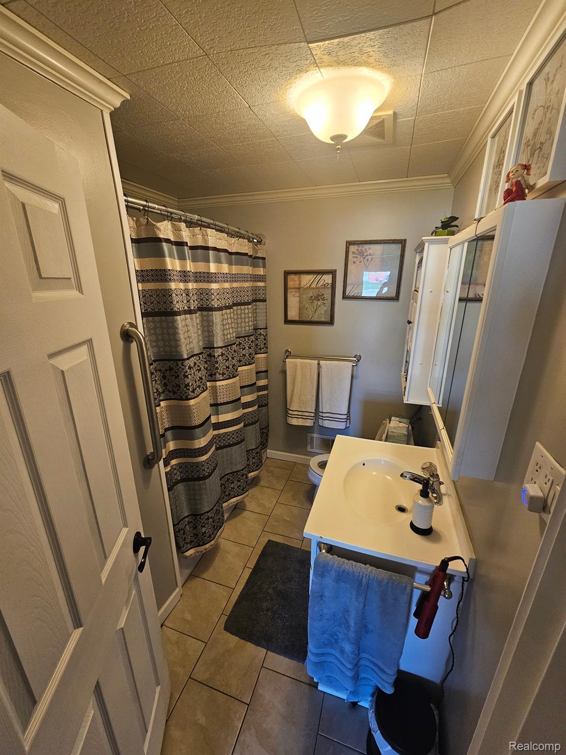16035 Allen Road Southgate, MI 48195 - Photo 12 of 13 Gallery Image 12