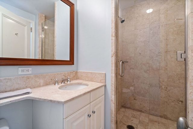 $2,700,000 | 1 Avery Street, Unit 21B, Boston, MA 02111