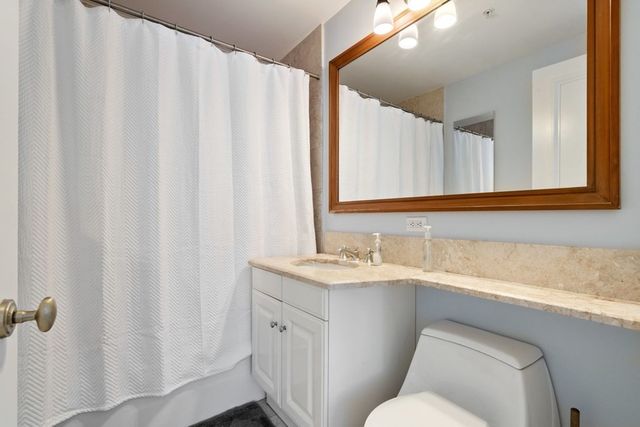 $2,700,000 | 1 Avery Street, Unit 21B, Boston, MA 02111