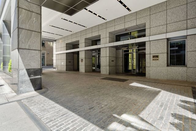 $2,700,000 | 1 Avery Street, Unit 21B, Boston, MA 02111