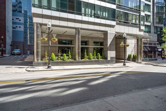 $2,700,000 | 1 Avery Street, Unit 21B, Boston, MA 02111