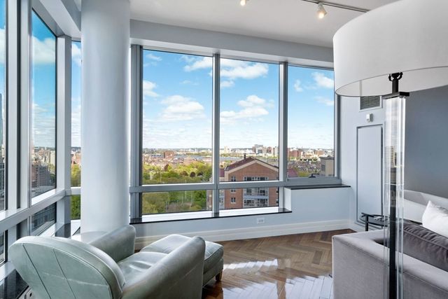 $2,700,000 | 1 Avery Street, Unit 21B, Boston, MA 02111