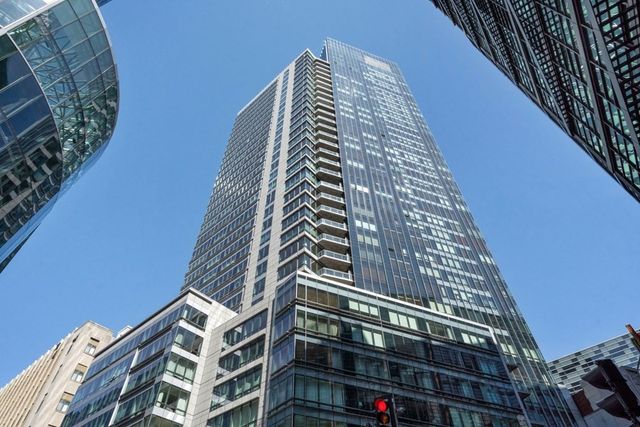 $2,700,000 | 1 Avery Street, Unit 21B, Boston, MA 02111