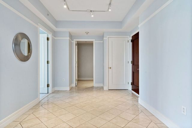 $2,700,000 | 1 Avery Street, Unit 21B, Boston, MA 02111