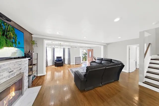 $670,000 | 64 Van Houten Place, Belleville, NJ 07109