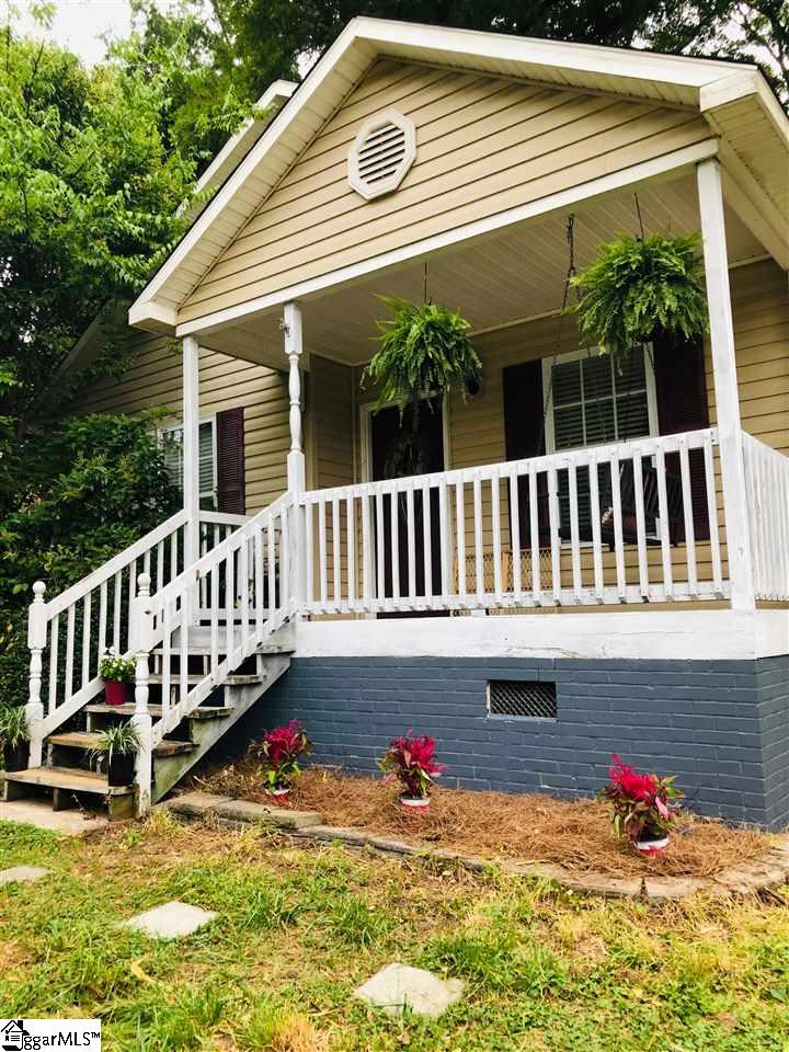 707 East Calhoun Street Anderson, SC 29621 - Photo 1 of 16