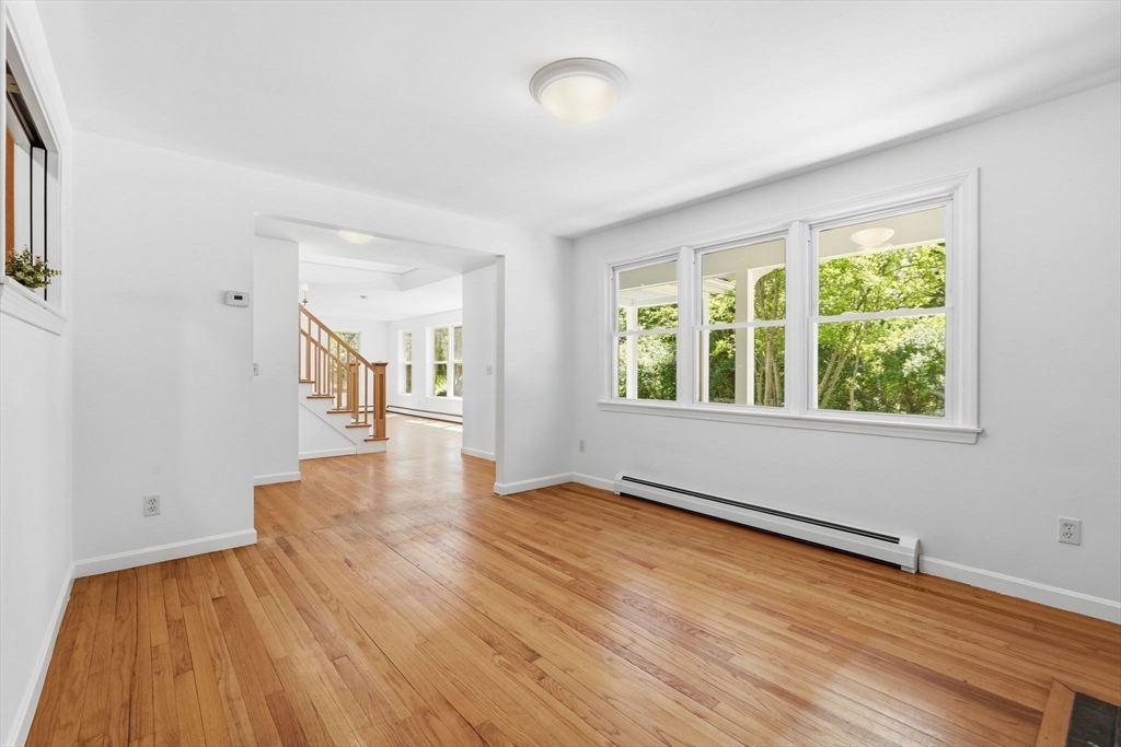 28 Hulst Road Amherst, MA 01002 - Photo 12 of 42