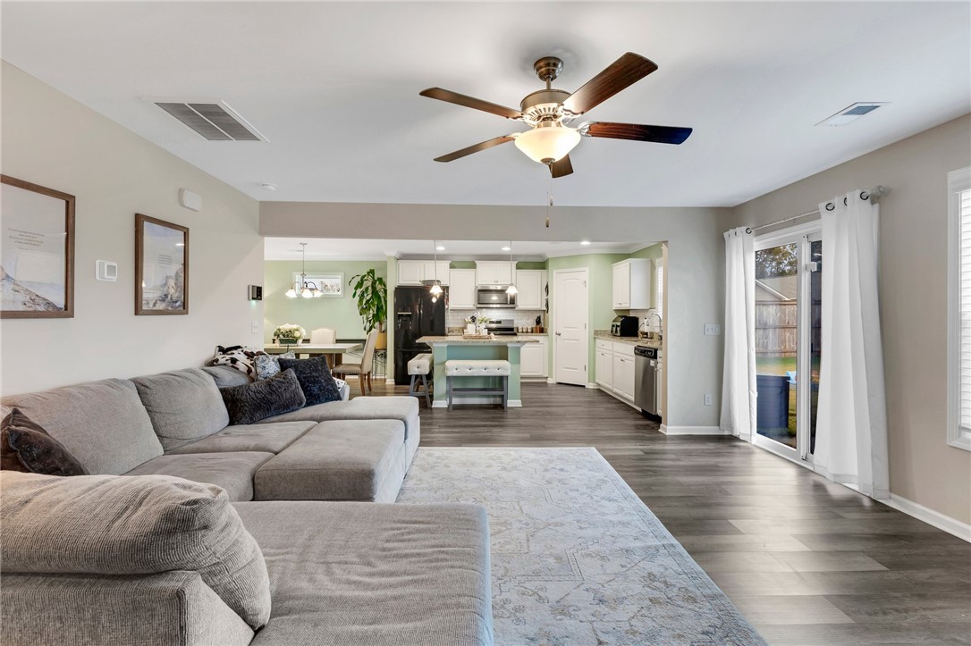 18 Steeds Gln Road Piedmont, SC 29673 - Photo 11 of 33