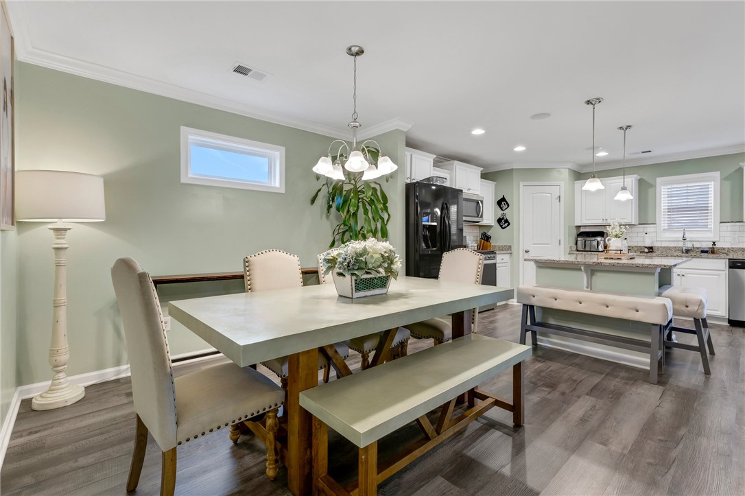 18 Steeds Gln Road Piedmont, SC 29673 - Photo 3 of 33