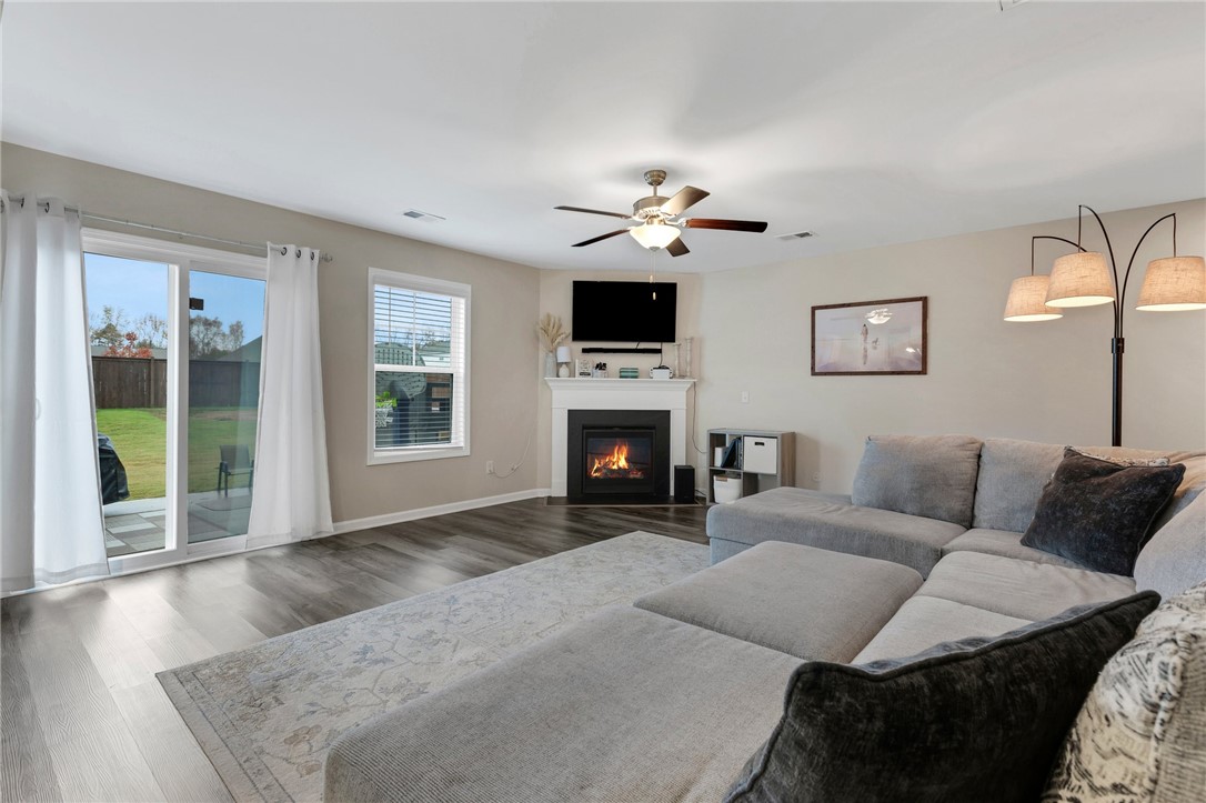 18 Steeds Gln Road Piedmont, SC 29673 - Photo 9 of 33