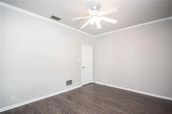 $2,000 | 3761 Ashford Dunwoody Road Northeast, Unit 6, Brookhaven, GA 30319