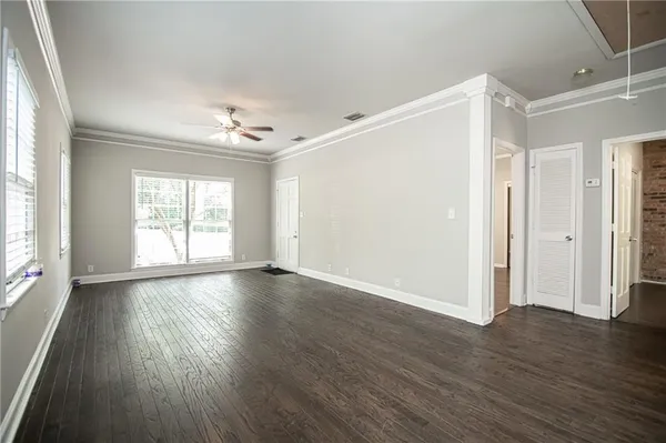 $2,000 | 3761 Ashford Dunwoody Road Northeast, Unit 6, Brookhaven, GA 30319