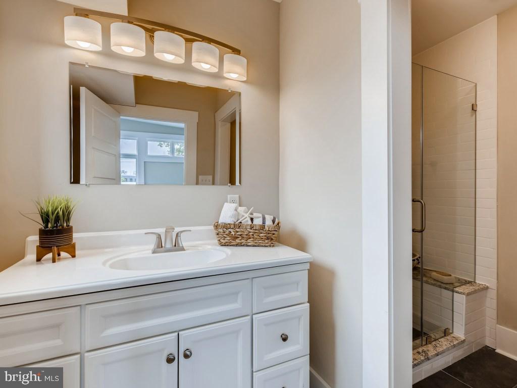 3431 Falls Road Baltimore, MD 21211 - Photo 17 of 28 Gallery Image 17