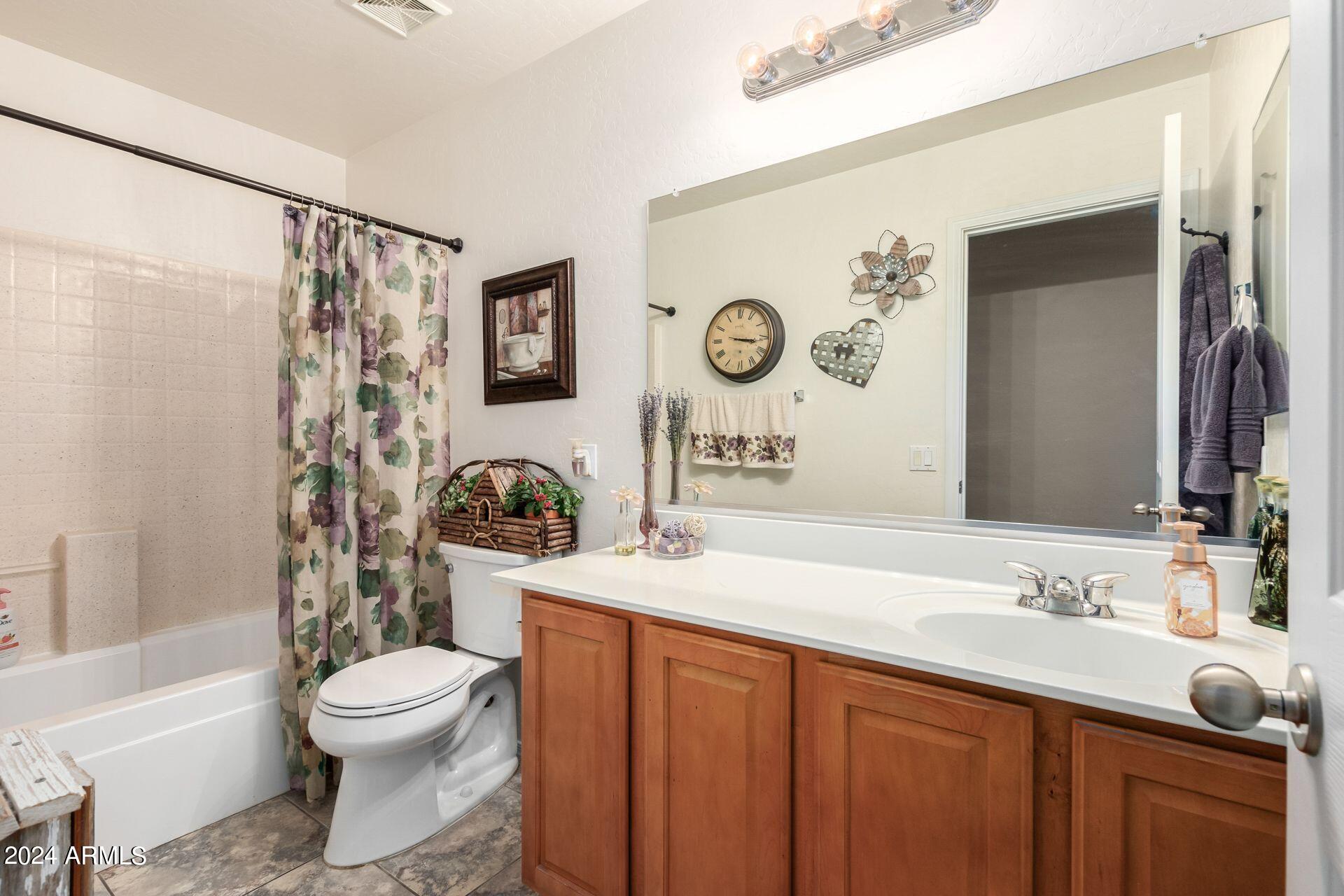 4173 East Sierrita Road San Tan Valley, AZ 85143 - Photo 20 of 26 Guest Bath