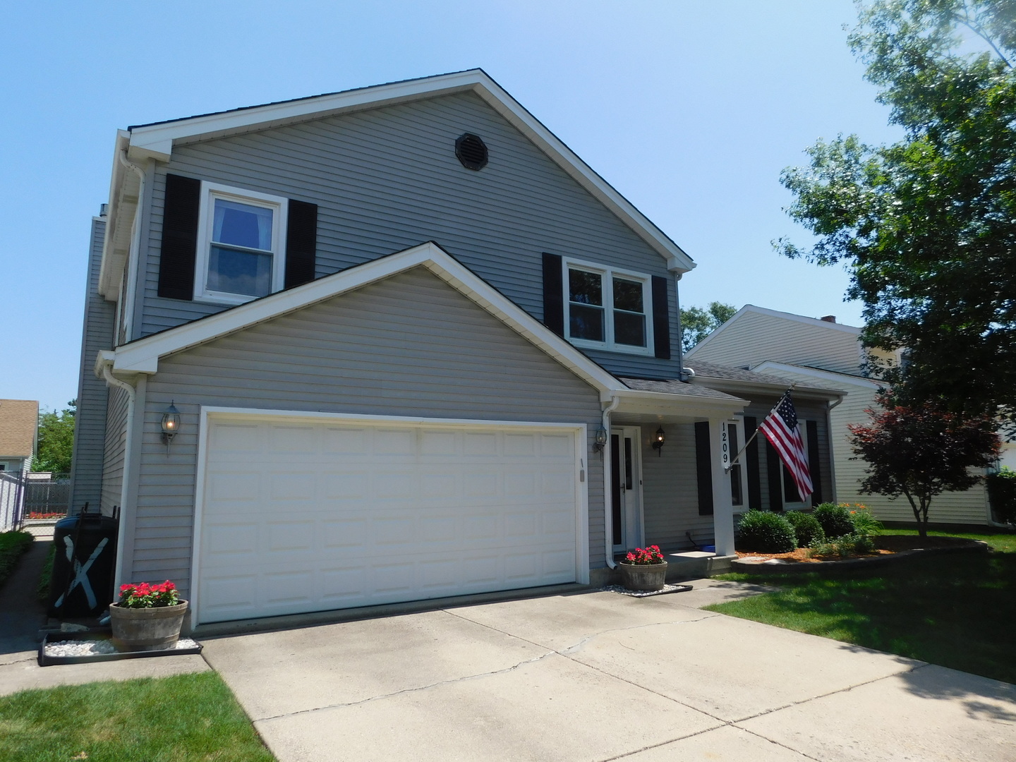 1209 Devonshire Road Buffalo Grove, IL 60089 - Photo 2 of 28