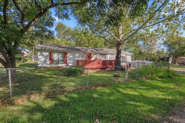$265,000 | 21 Pecan Drive, Pottsboro, TX 75076