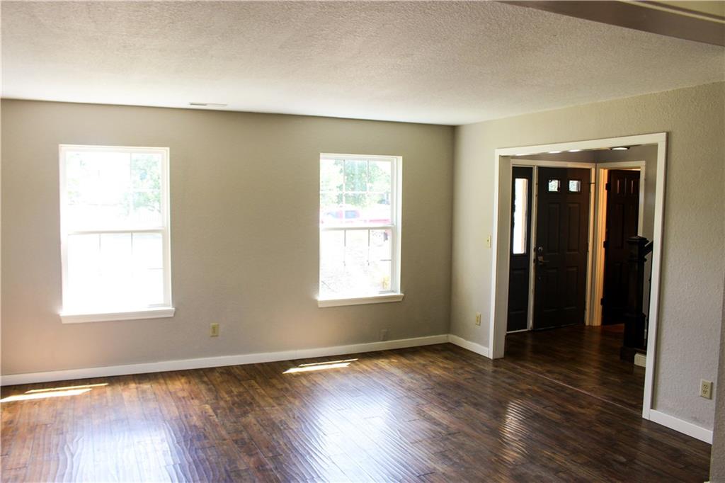 9932 Herald Square Fishers, IN 46038 - Photo 5 of 14 Gallery Image 5