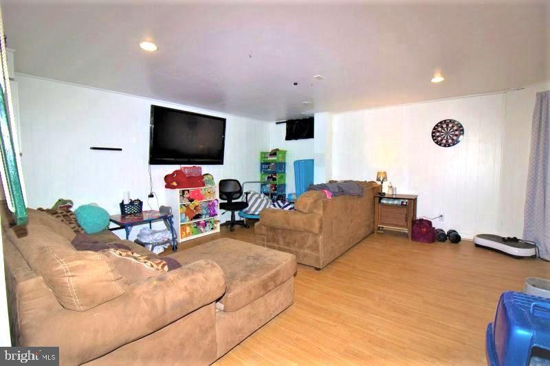 7206 Stratton Way Baltimore, MD 21224 - Photo 5 of 28 Gallery Image 5