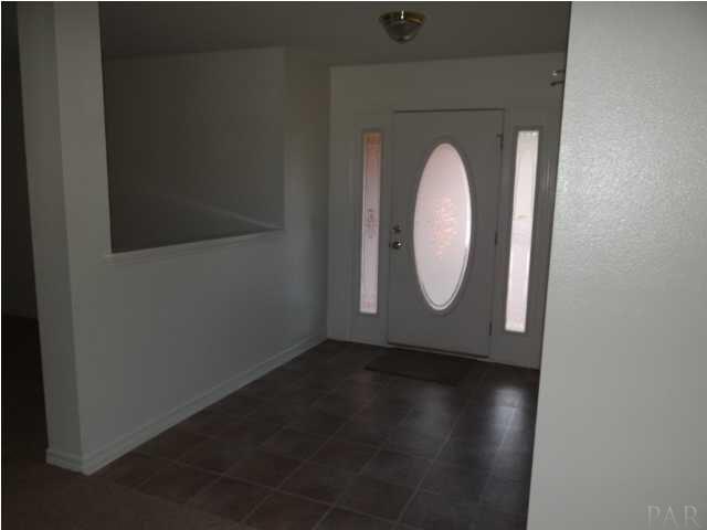 456 Turnberry Road Cantonment, FL 32533 - Photo 4 of 12 Gallery Image 4