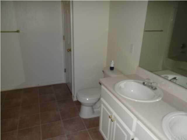456 Turnberry Road Cantonment, FL 32533 - Photo 5 of 12 Gallery Image 5