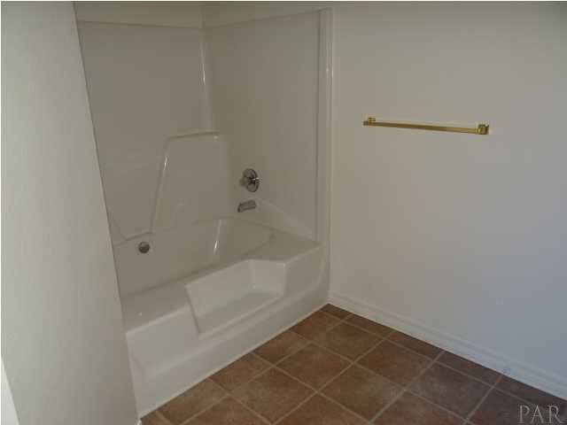 456 Turnberry Road Cantonment, FL 32533 - Photo 6 of 12 Gallery Image 6